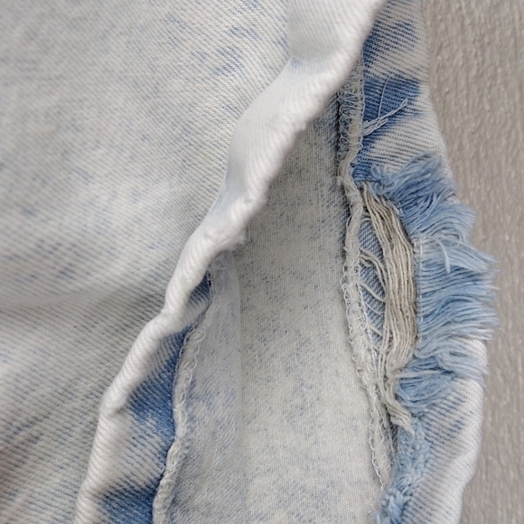 𝅺UNION Bay Sportswear Vintage Blue Light Stone Wash High Rise Jean Shorts - Picture 15 of 15